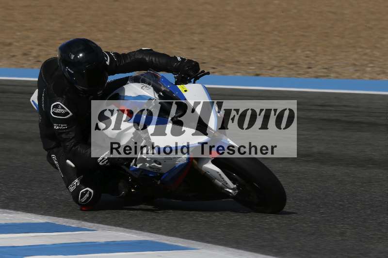 /Archiv-2025/01 24.-27.01.2025 Moto Center Thun Jerez/schwarz-black/110